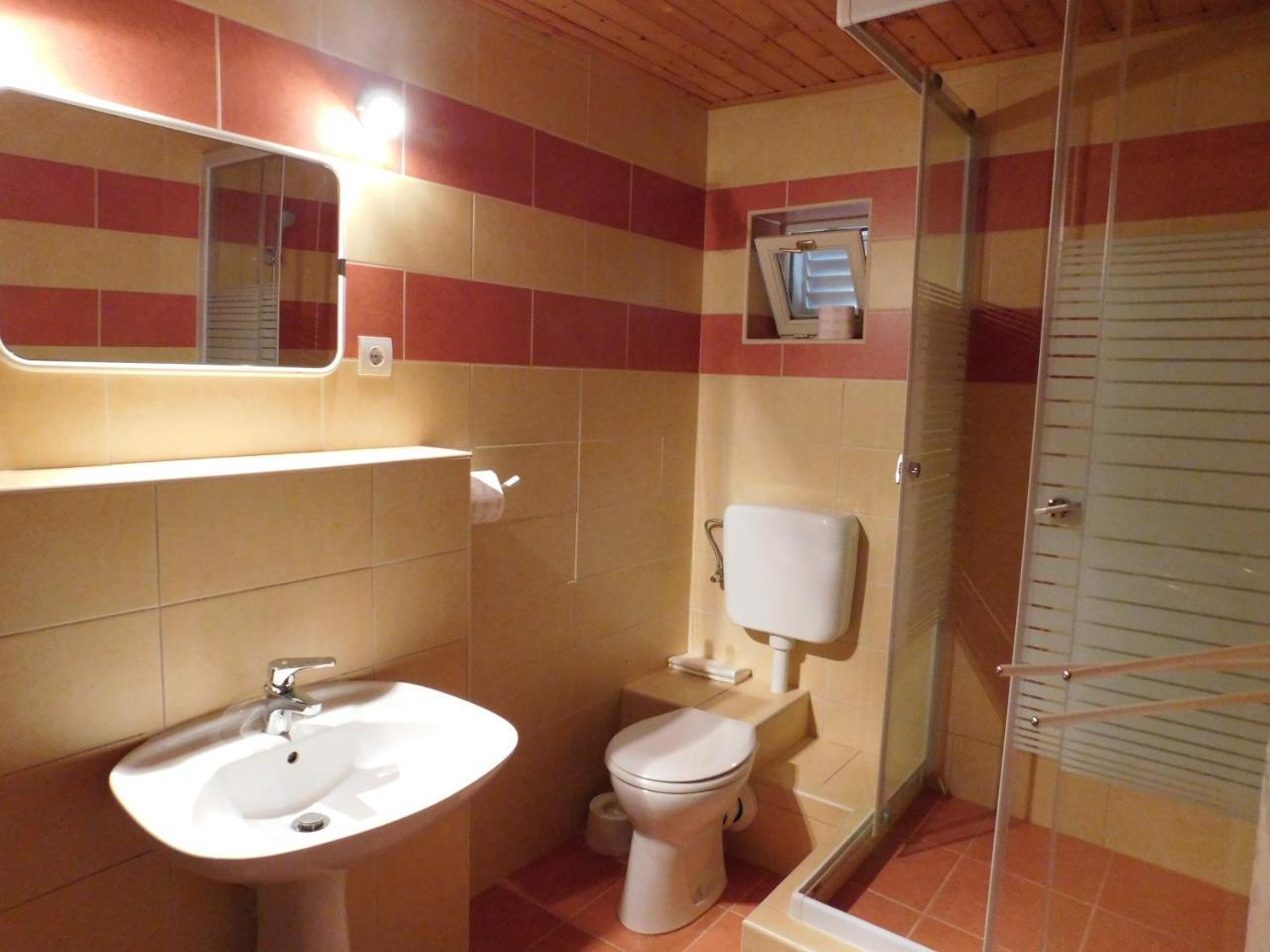 Xxl Apartman ザラカロシュ エクステリア 写真
